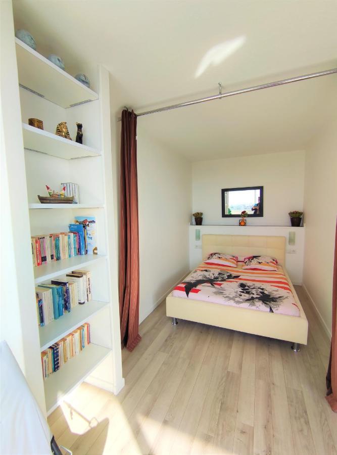 6 Appartements Et 4 Adresses A Mi-Chemin Entre Le Vieux Port Et L Ile De Re La Rochelle  Kültér fotó
