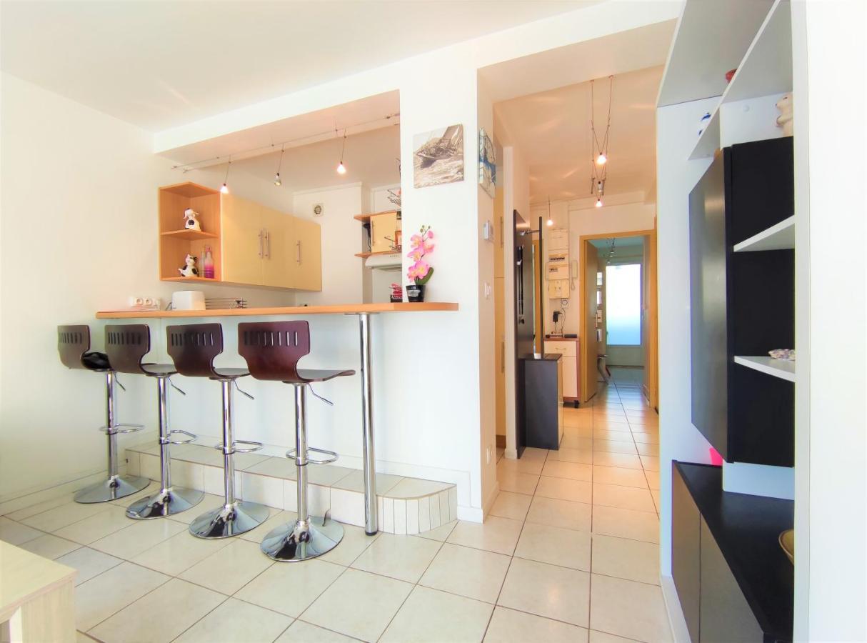 6 Appartements Et 4 Adresses A Mi-Chemin Entre Le Vieux Port Et L Ile De Re La Rochelle  Kültér fotó