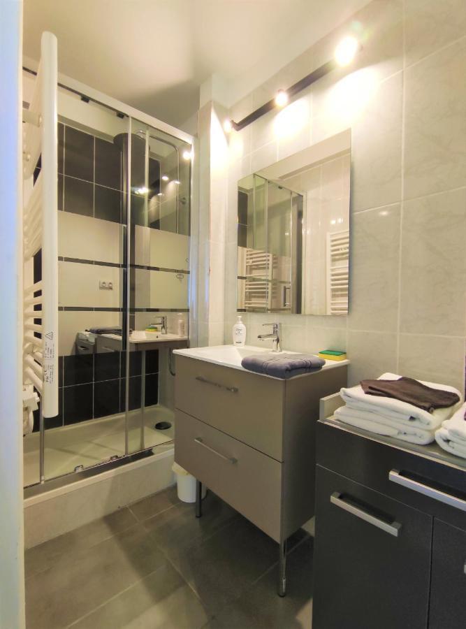 6 Appartements Et 4 Adresses A Mi-Chemin Entre Le Vieux Port Et L Ile De Re La Rochelle  Kültér fotó