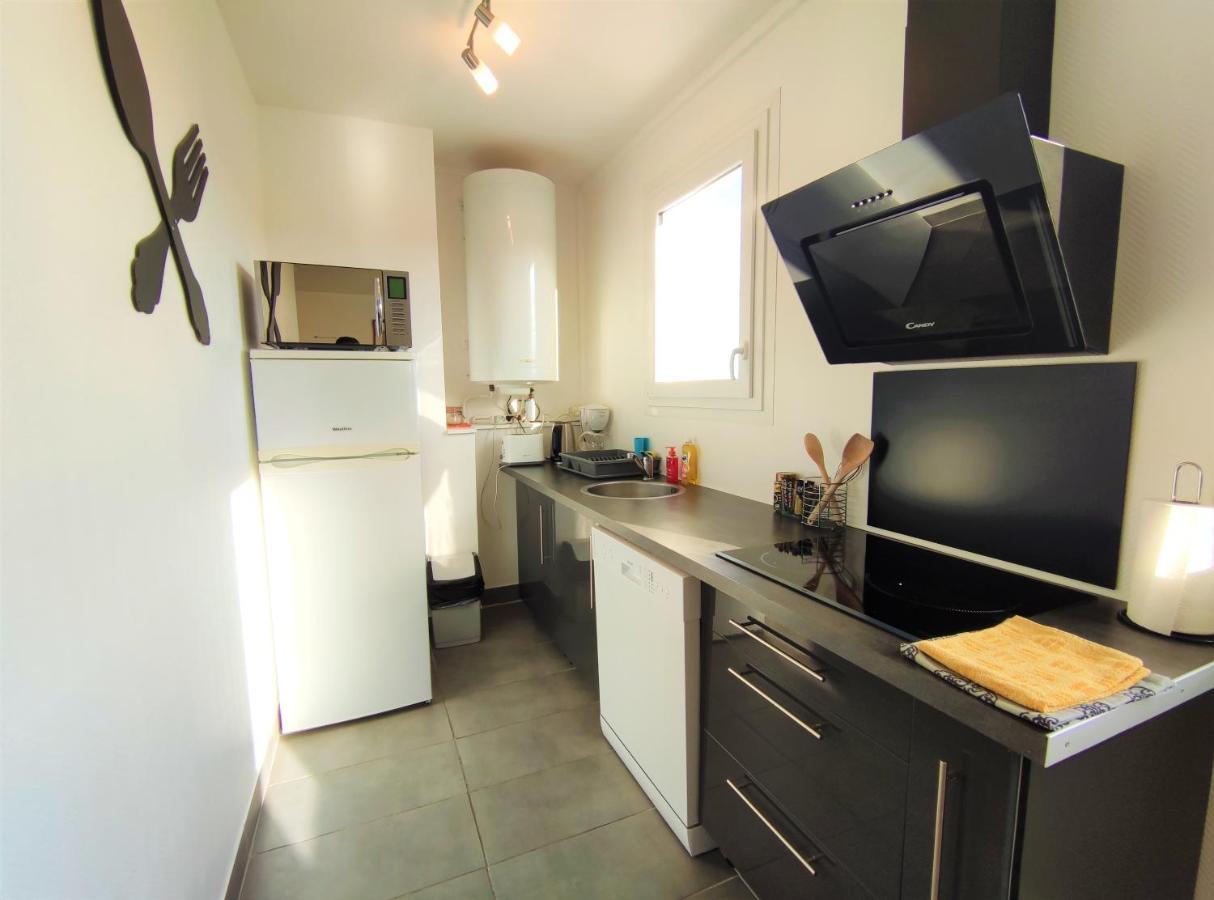 6 Appartements Et 4 Adresses A Mi-Chemin Entre Le Vieux Port Et L Ile De Re La Rochelle  Kültér fotó