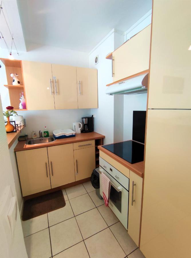 6 Appartements Et 4 Adresses A Mi-Chemin Entre Le Vieux Port Et L Ile De Re La Rochelle  Kültér fotó