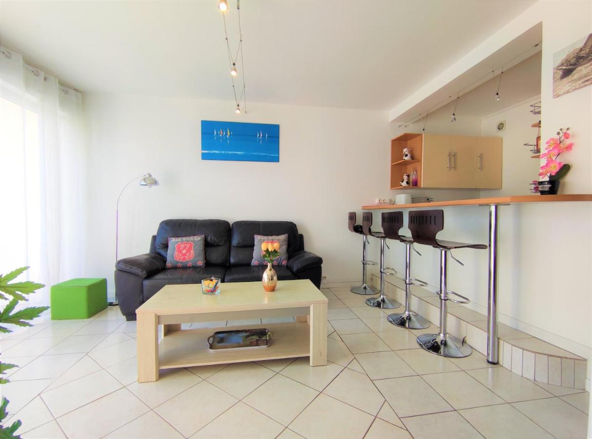6 Appartements Et 4 Adresses A Mi-Chemin Entre Le Vieux Port Et L Ile De Re La Rochelle  Kültér fotó